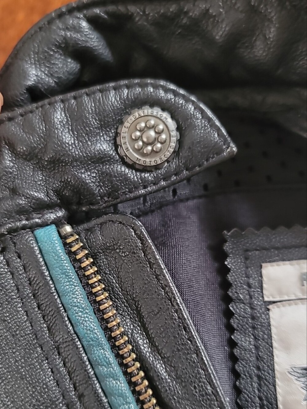 Harley-Davidson Black Leather Jacket with Teal Accents - Picture 10 of 12